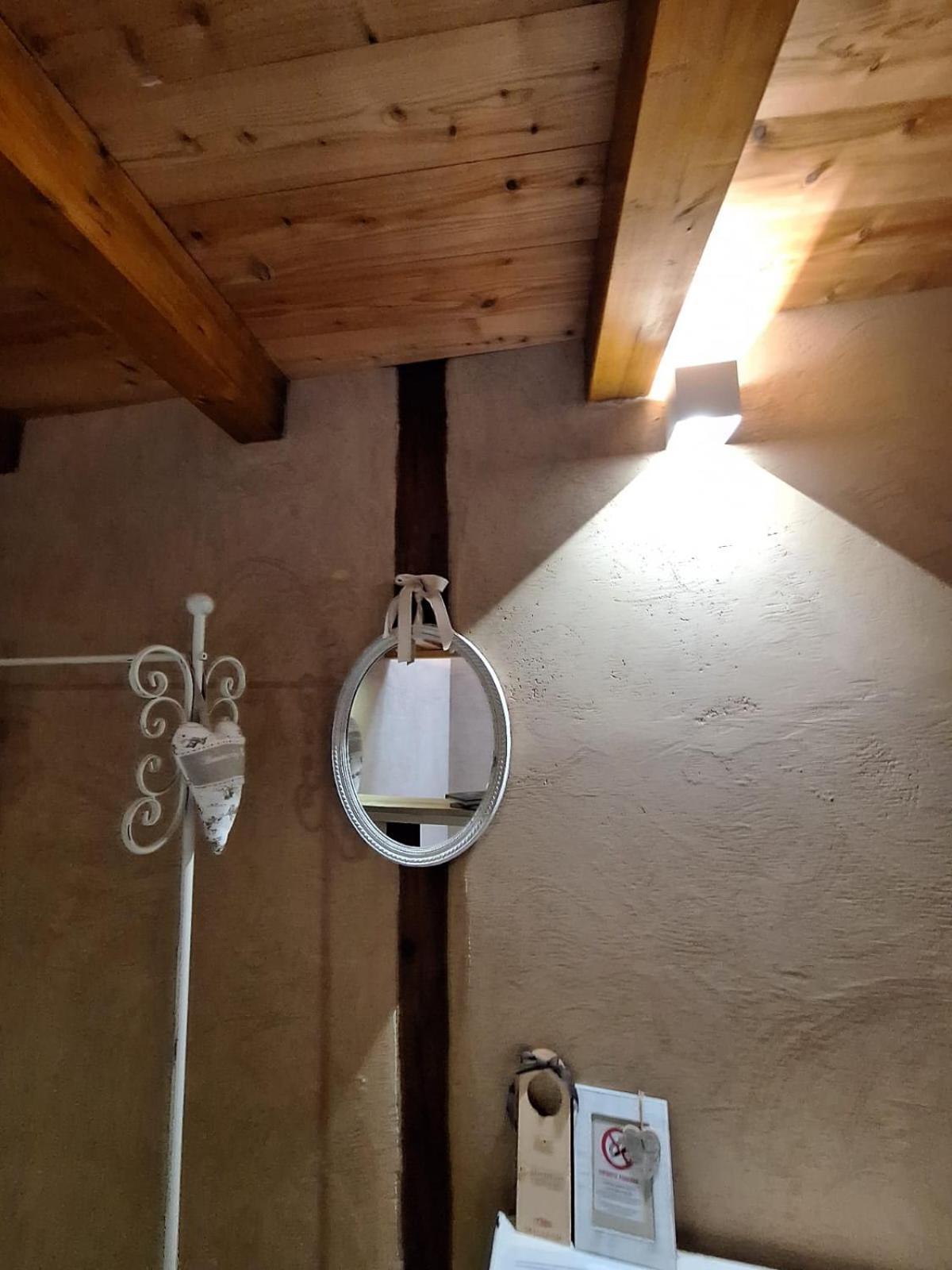 Vallarom Avio Buitenkant foto